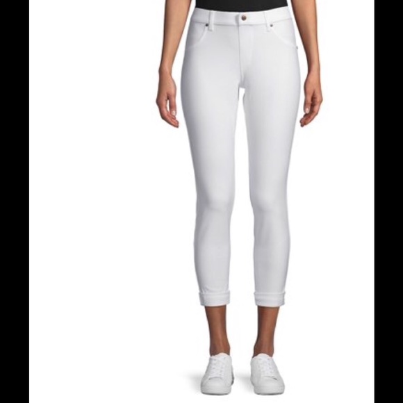 HUE Pants - Hue Essential Denim Skimmer